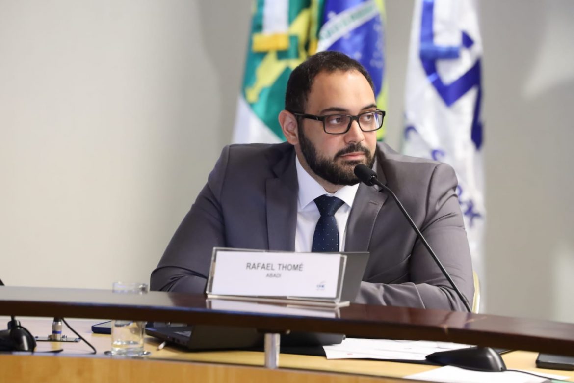 bc6af767-eba9-4fa1-9a5b-3f29d36325d1 ABADI participa de reunião da Câmara Brasileira de Comércio e Serviços Imobiliários, em Brasília