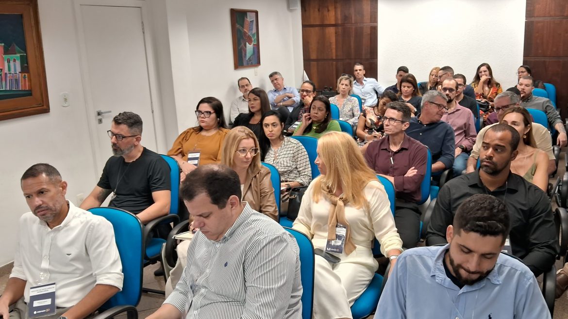 2 Mais uma edição do Núcleo de Inteligência Imobiliária é realizada na sede da ABADI